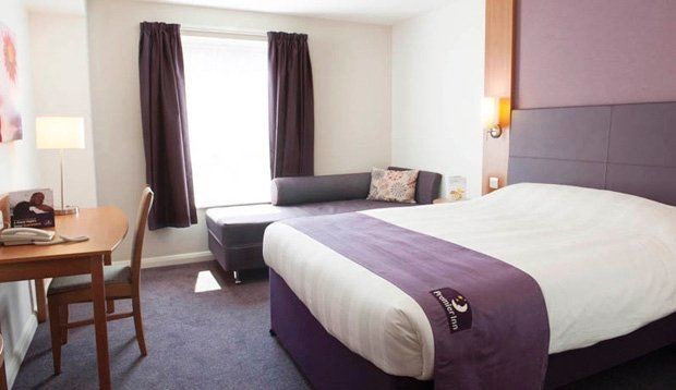 Premier Inn Brentwood Exterior photo